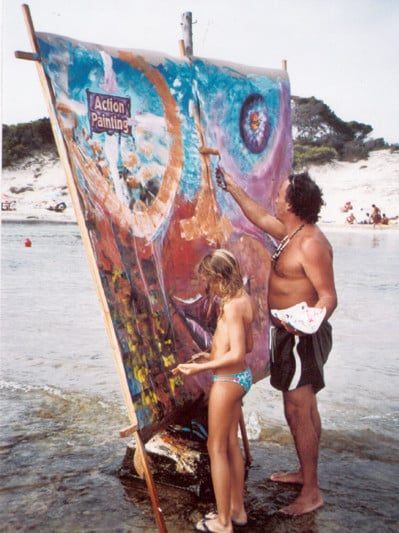 Action painting en la playa de Ses Salines, Ibiza